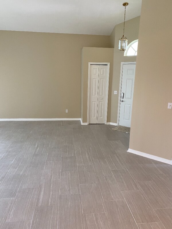 Building Photo - 133 Ridge View Dr