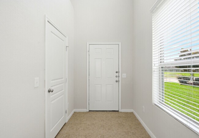 Foto del edificio - 12318 Skyview Manor Dr