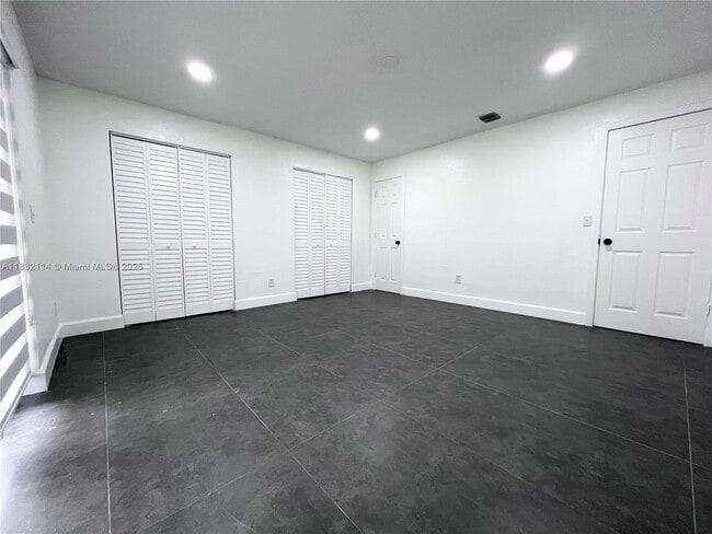 Building Photo - 28099 SW 143rd Ct