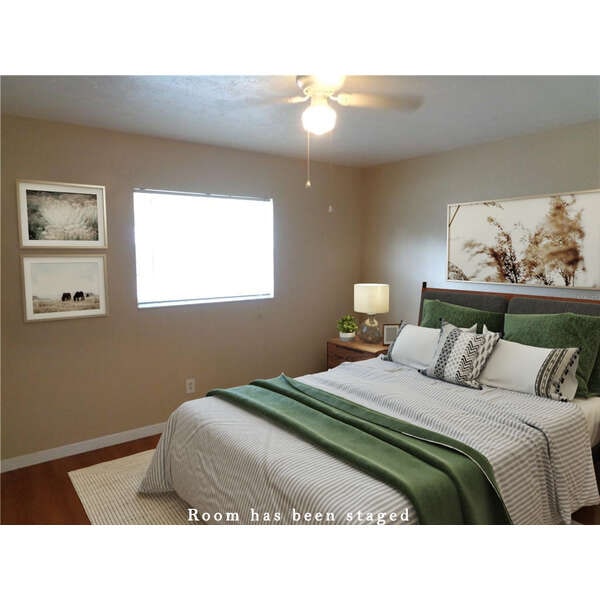 Foto del edificio - 6806 Mathers Ln