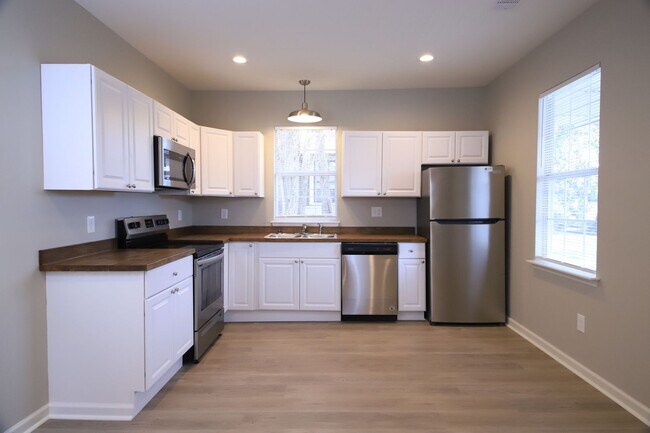 Building Photo - Charming 3 bedroom Home in Opelika!