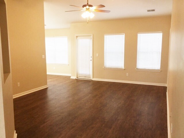 Building Photo - 9188 Fieldstone Trace
