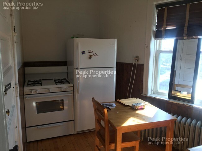 Foto del edificio - 2311 W Giddings St