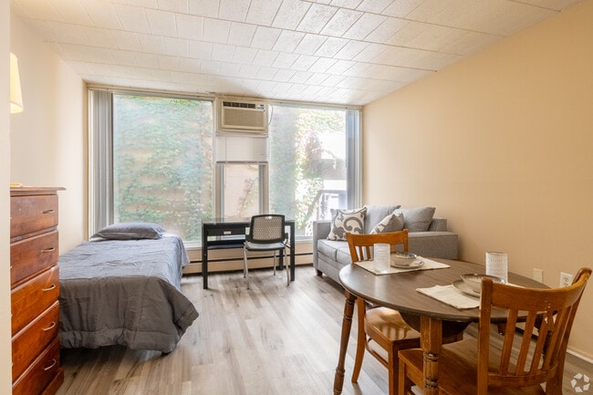 Building Photo - 307 Thompson - Furnished Studios