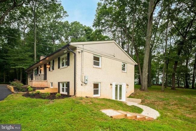 Building Photo - 16480 Ed Warfield Rd