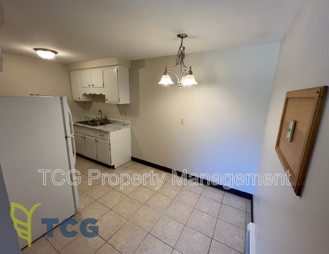 Building Photo - 1443 Catherine St