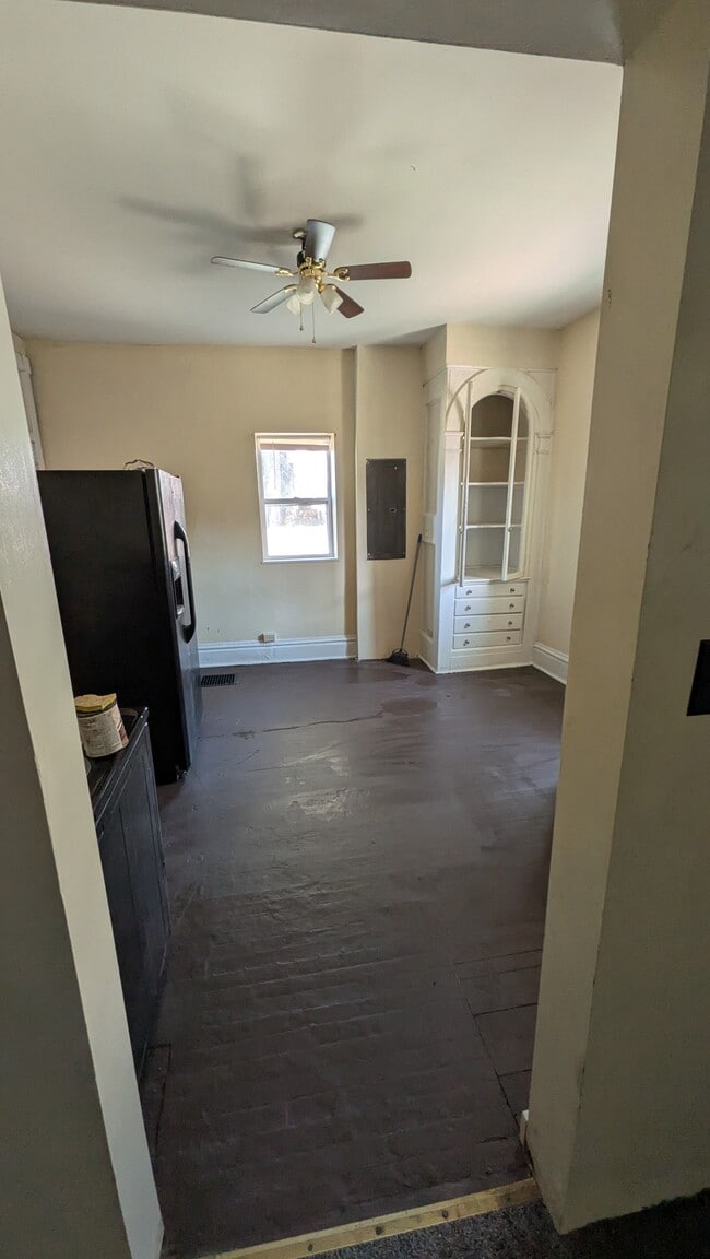 Building Photo - 2347 Eoff St