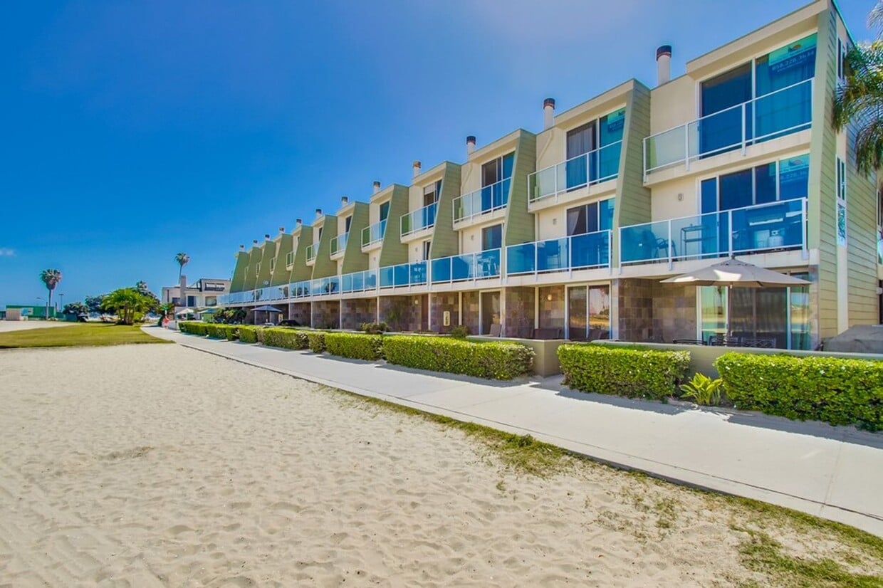 Primary Photo - Breathtaking Views Of Mission Bay From You...