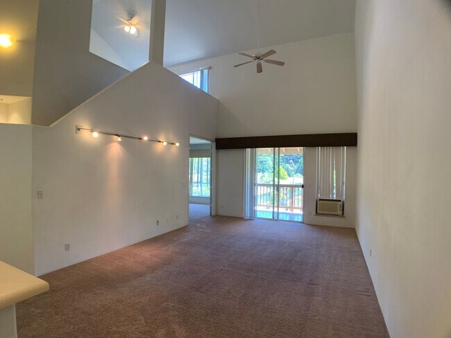 Foto del edificio - Mililani (Terraces at Launani) - Great Location - 3 bedroom/2 bathrooms, high ceiling & 2 parking