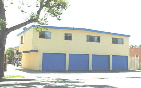 Primary Photo - 174 E Plymouth St