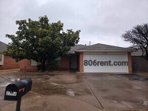 Building Photo - 2704 85th St
