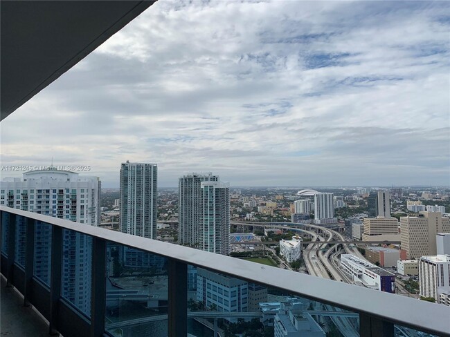 Foto del edificio - 200 Biscayne Blvd Way