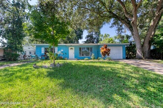 Building Photo - 1133 Bradenton Rd
