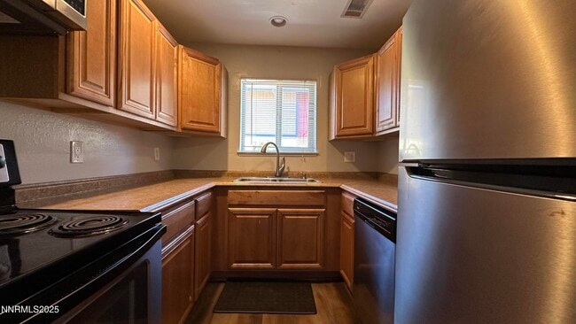 Building Photo - 3132 Bristle Branch Dr