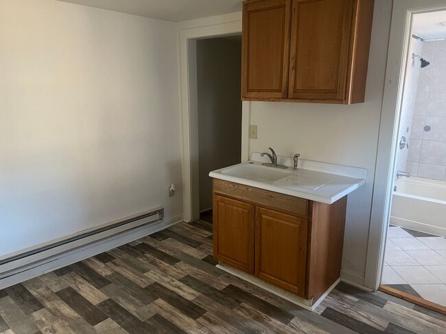 Building Photo - nre617