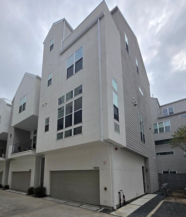 Foto del edificio - 5866 E Post Oak Ln