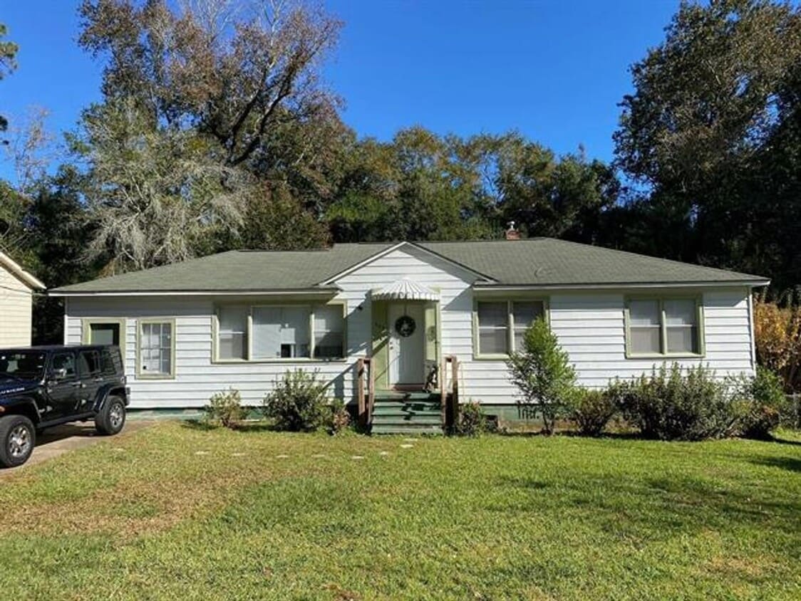 4 bed 2 bath house,walk to the Stadium!! A... House Rental in