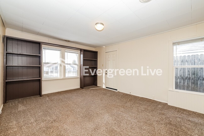 Building Photo - 1924 Culver Ave