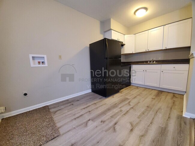 Foto del edificio - 9117 Chesapeake Blvd