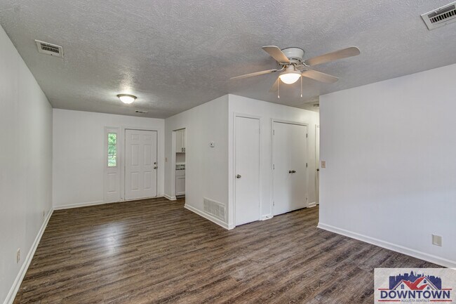 Building Photo - 224 Patton Dr