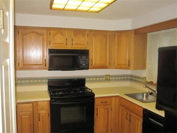 Foto del edificio - 43 Merrymount Rd