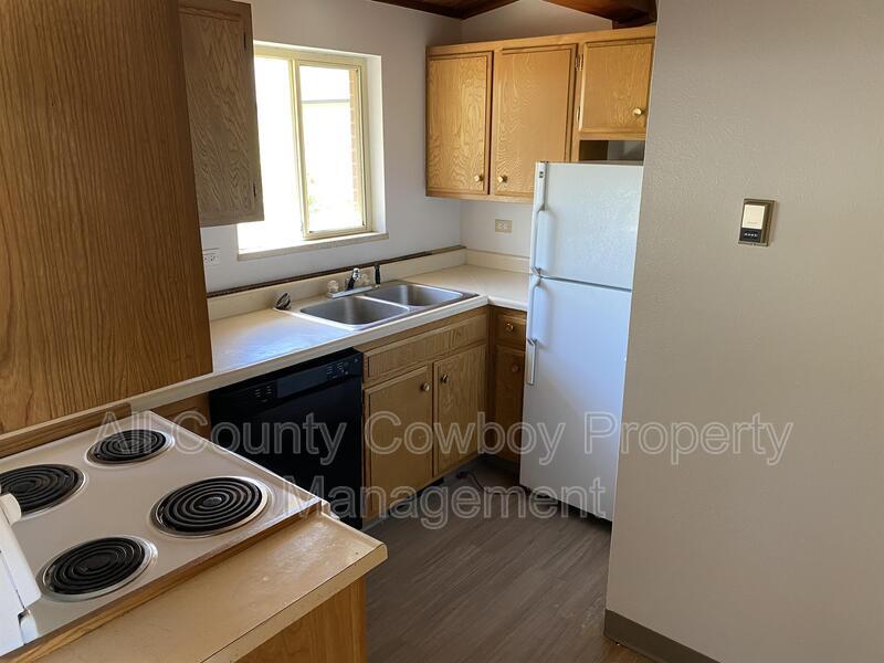 1000 E Garfield St Unit Apt 15, Laramie, WY 82070 Condo for Rent in