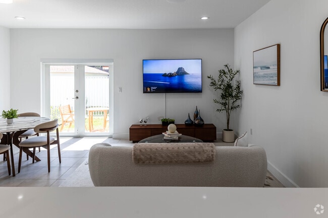 3 habitaciones, 2.5 baños - 1,348 pies cuadrados - Pearl at Pompano Beach