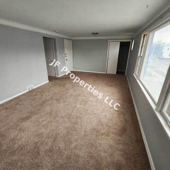 Foto del edificio - 4818 E 86th St