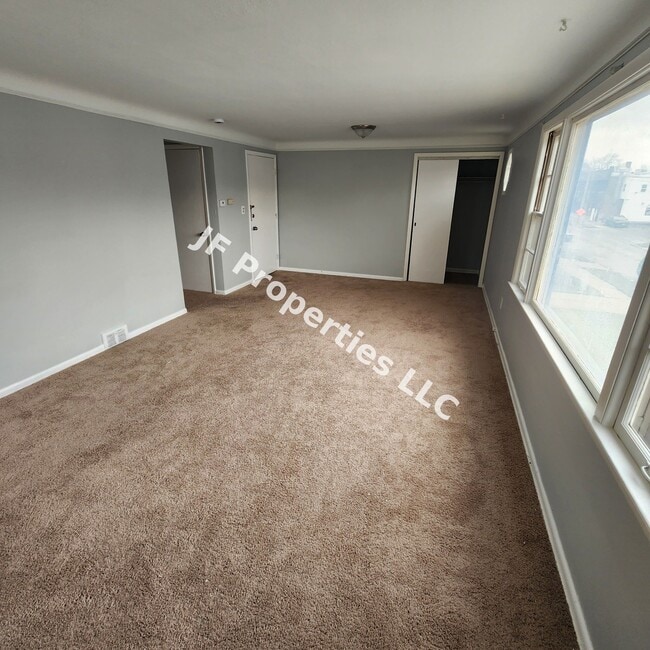 Photo - 4818 E 86th St (Garfield Heights, OH) Apartment