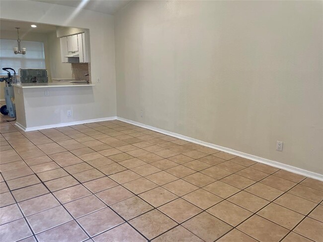 Building Photo - 10300 Burmaster Ln