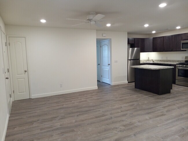 Building Photo - 23 Sugar Maple Ln