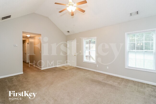 Building Photo - 6013 Radford Dr