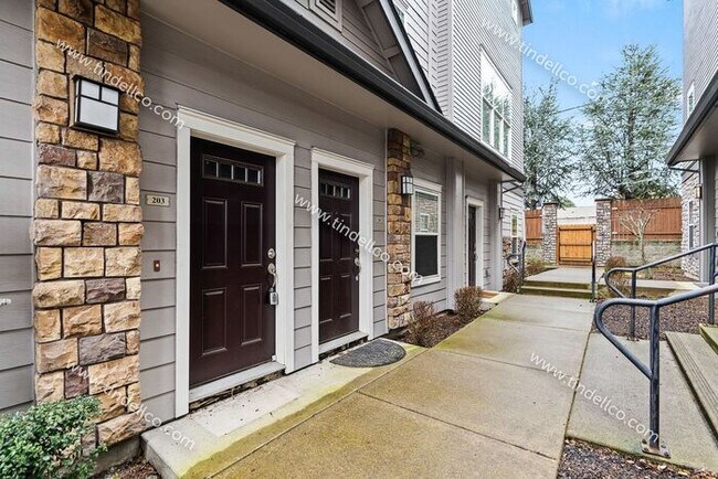 Building Photo - Stylish 2 Bedroom Condo with Attached Gara...