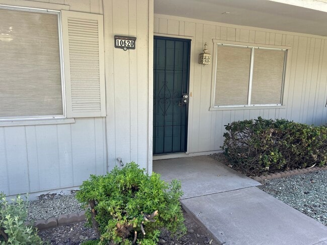 Building Photo - 10620 W Coggins Dr