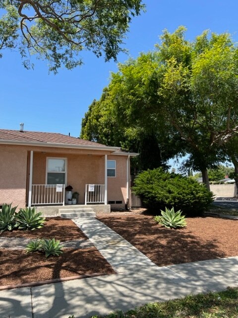 Foto principal - 17003 Glenburn Ave