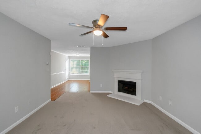 Building Photo - Stunning 4-Bedroom, 3-Bathroom Home