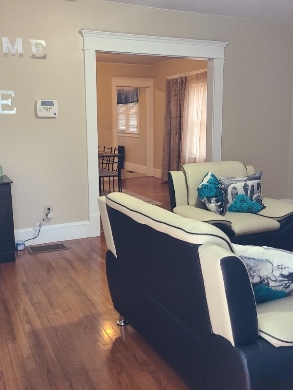 Building Photo - 109 Chapin Terrace