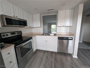 Building Photo - 1519 Cape Coral Pkwy W