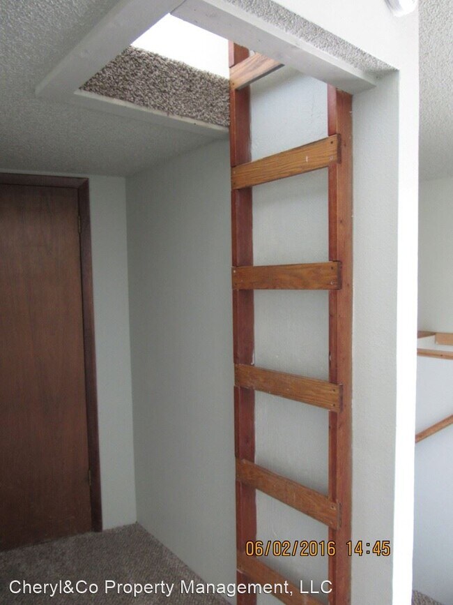 Building Photo - 749 Elder Ct