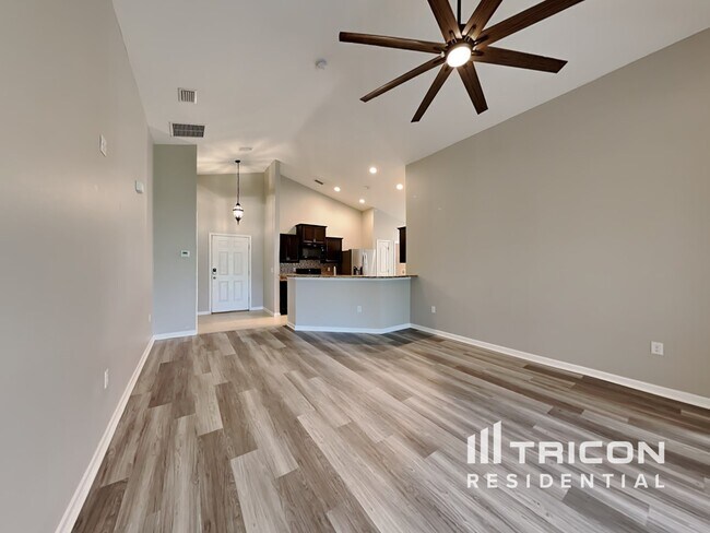 Building Photo - 3213 Hidden Meadows Ct