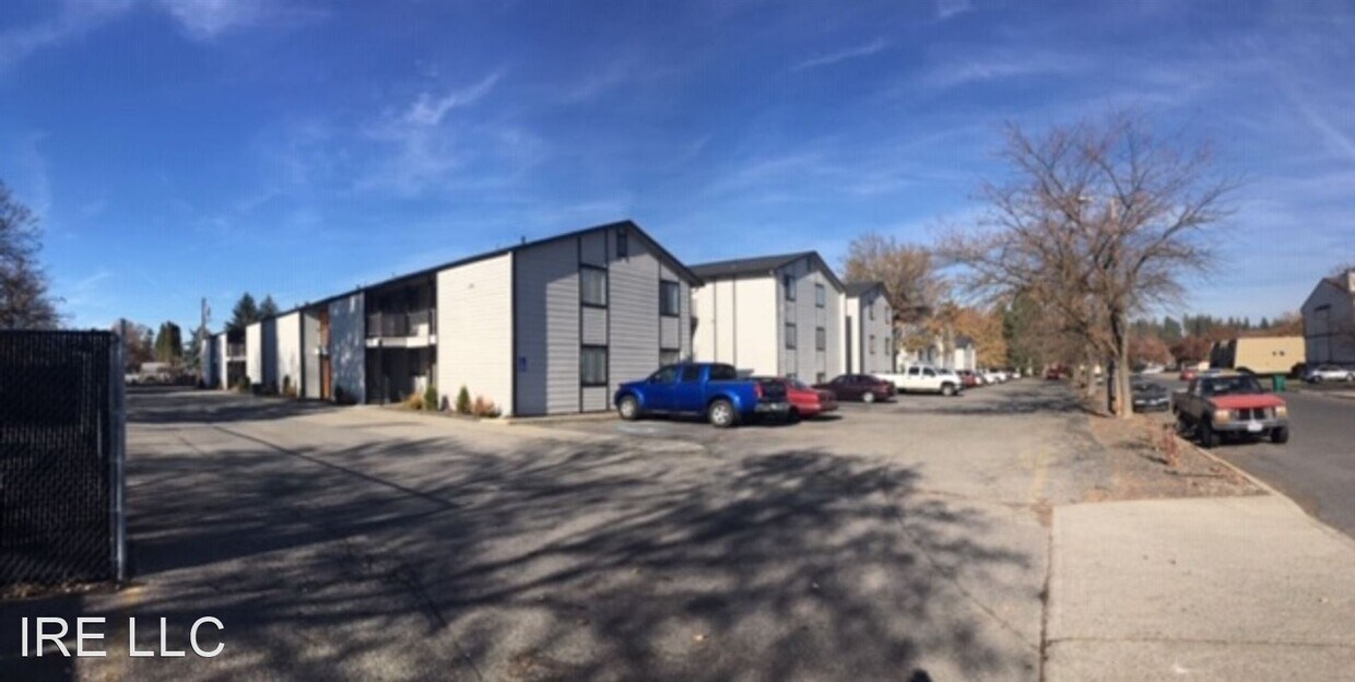 Primary Photo - 3020 S Clinton Rd