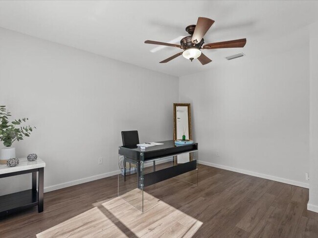 Foto del edificio - 3561 Shawn St