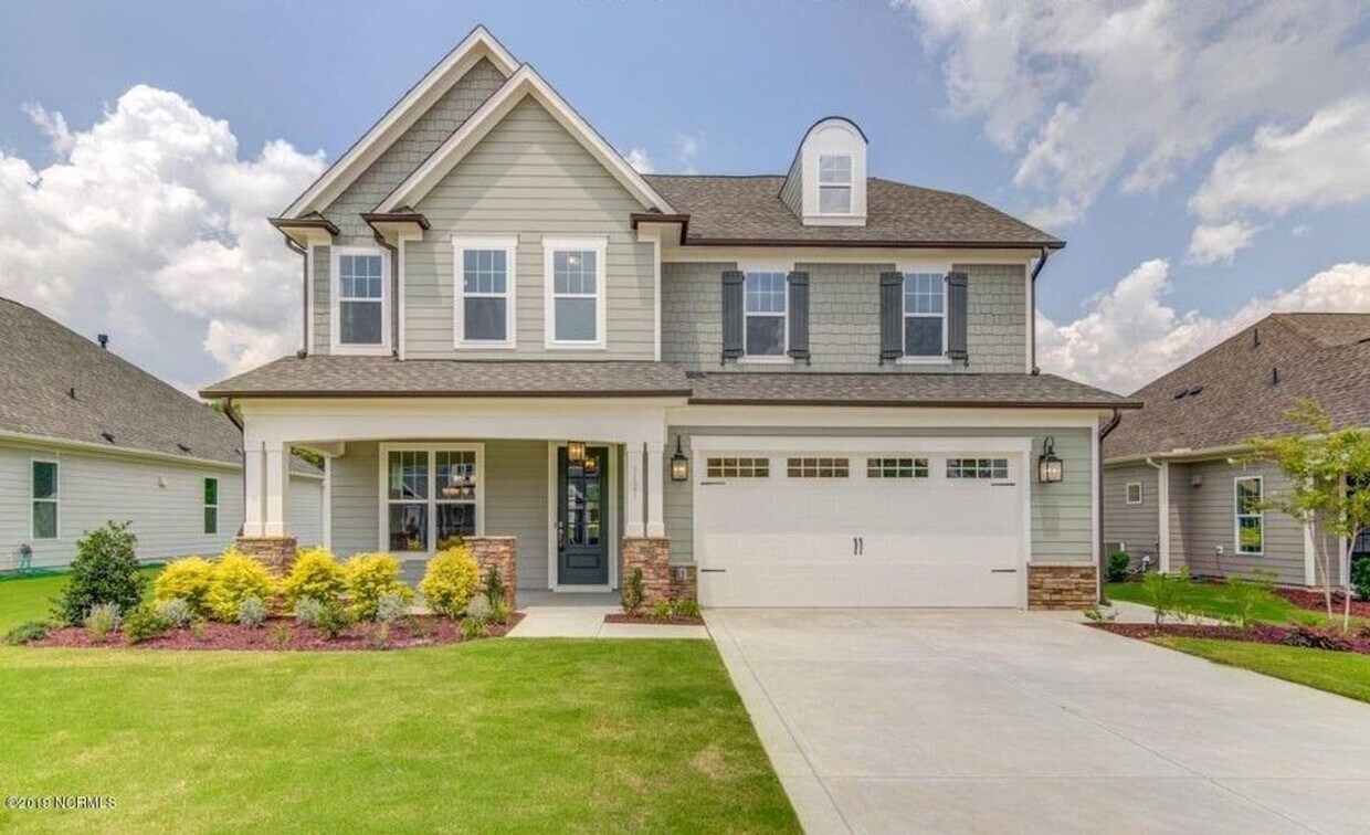 Foto principal - 3200+ sqft / Anchors Bend