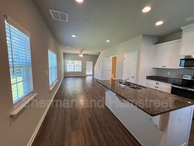 Foto del edificio - 616 Dobhill Ln