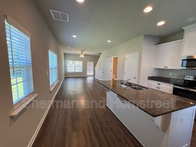 Building Photo - 626 Dobhill Ln