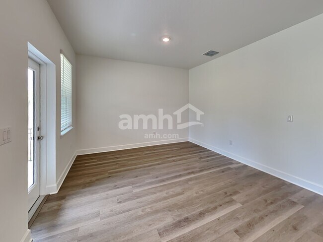 Foto del edificio - 37809 Dusty Saddle Ln