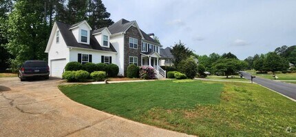 Building Photo - 33 Bentonville Ln
