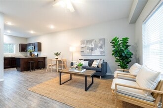 Building Photo - 600 E Marble St