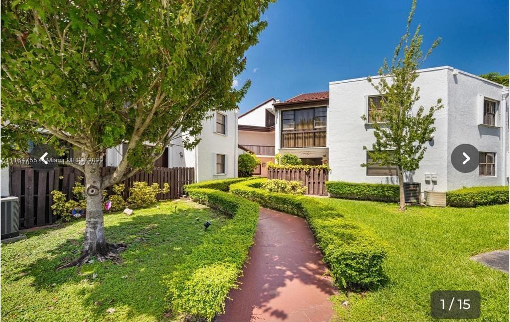 Foto principal - 9417 Fontainebleau Blvd
