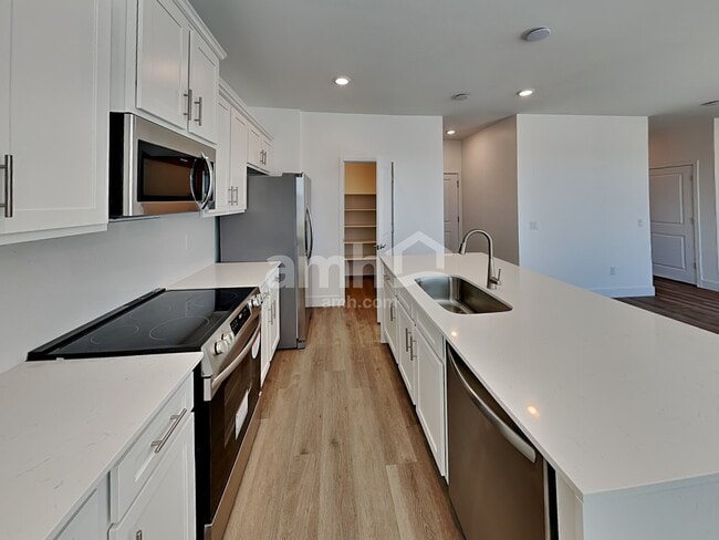 Building Photo - 6461 E Paseo Baranda